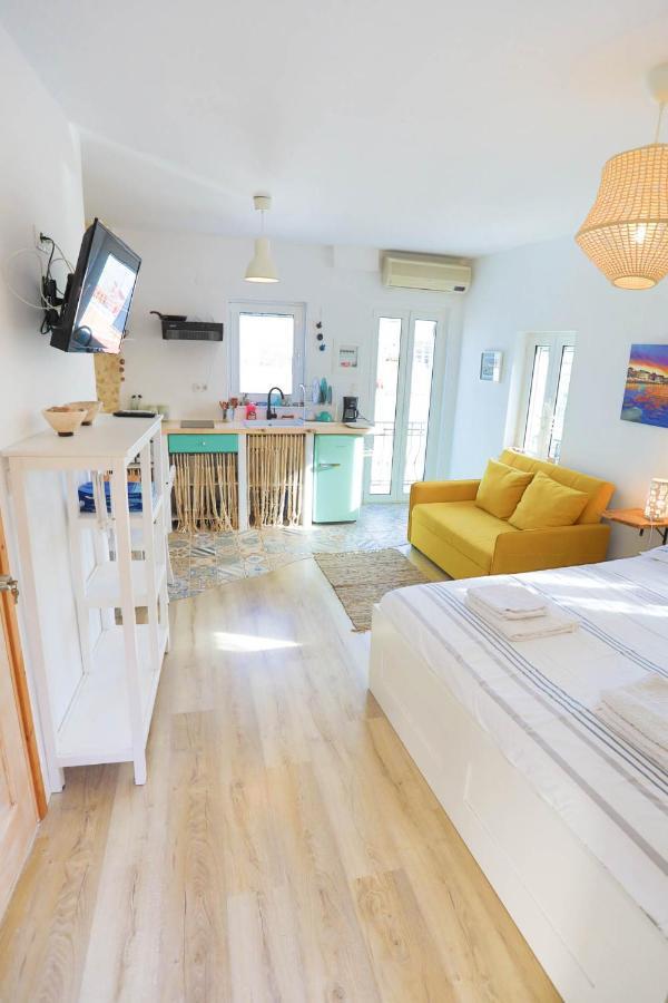 Ravi Boutique Home - 1 Minute Walk From Beach Kalyves Exterior foto