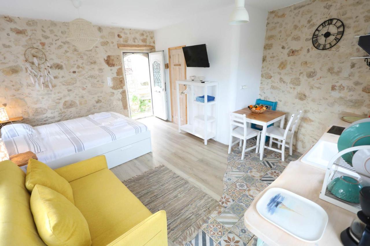 Ravi Boutique Home - 1 Minute Walk From Beach Kalyves Exterior foto