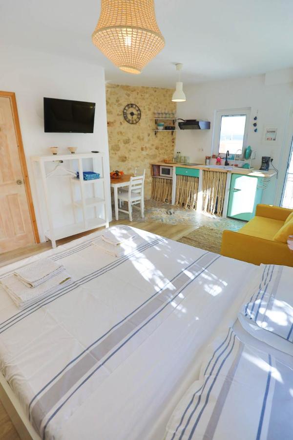 Ravi Boutique Home - 1 Minute Walk From Beach Kalyves Exterior foto