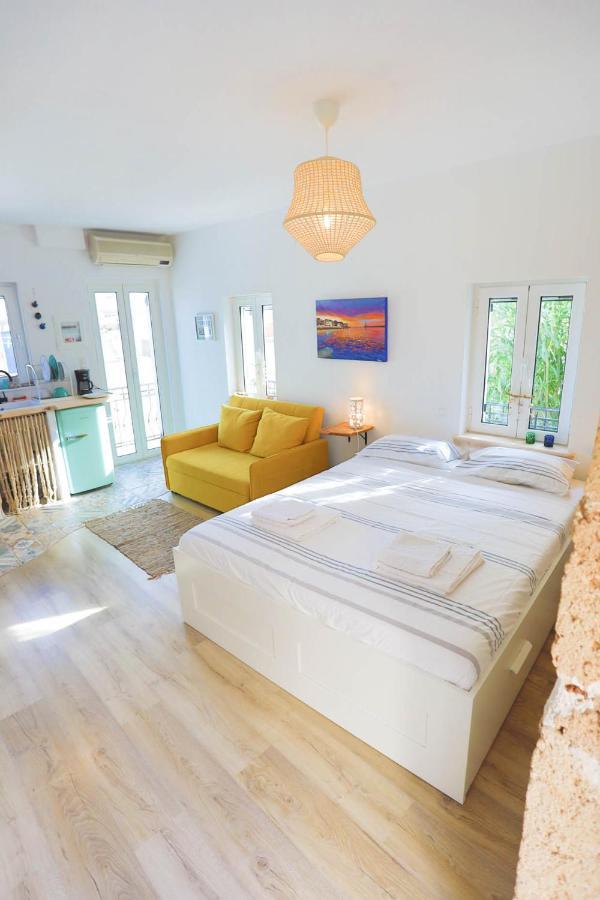 Ravi Boutique Home - 1 Minute Walk From Beach Kalyves Exterior foto