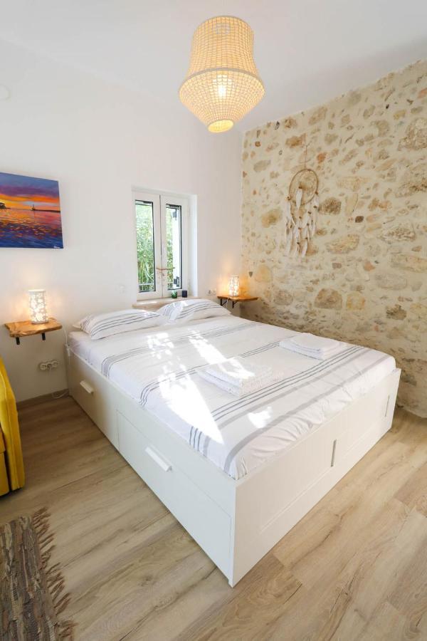 Ravi Boutique Home - 1 Minute Walk From Beach Kalyves Exterior foto
