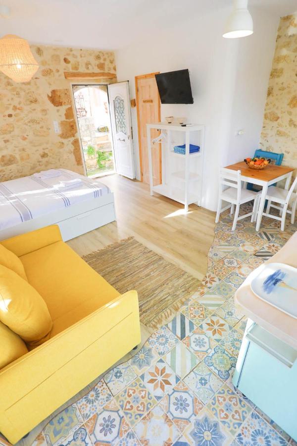 Ravi Boutique Home - 1 Minute Walk From Beach Kalyves Exterior foto