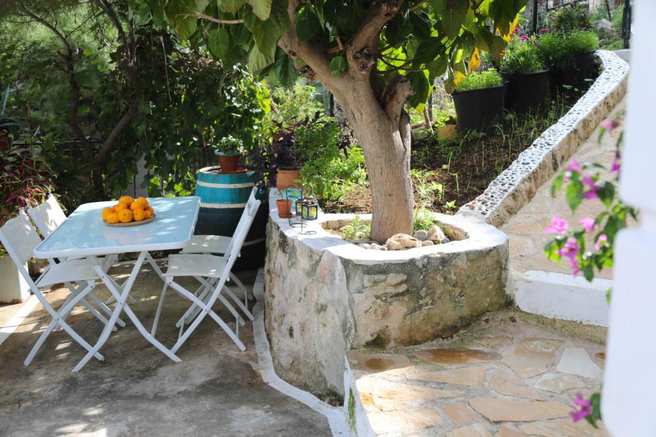 Ravi Boutique Home - 1 Minute Walk From Beach Kalyves Exterior foto