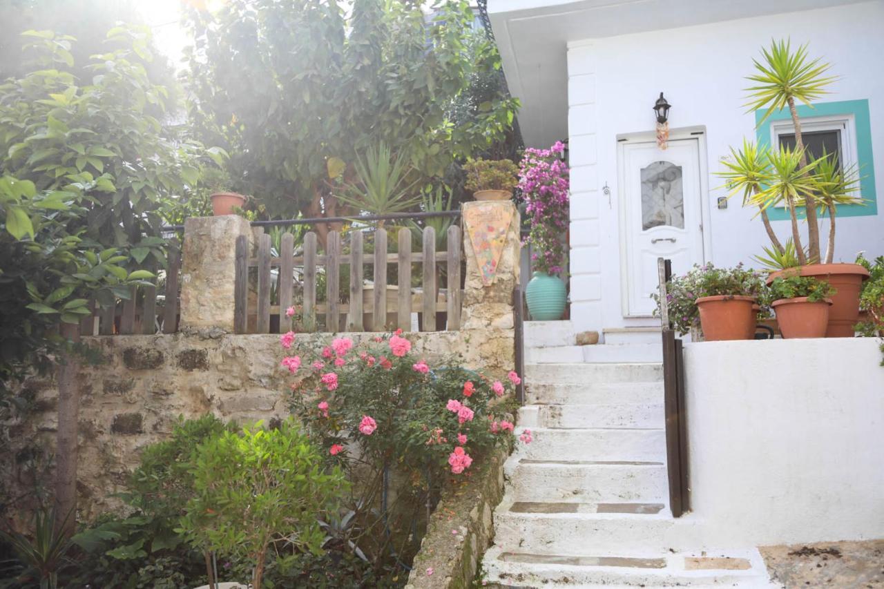 Ravi Boutique Home - 1 Minute Walk From Beach Kalyves Exterior foto