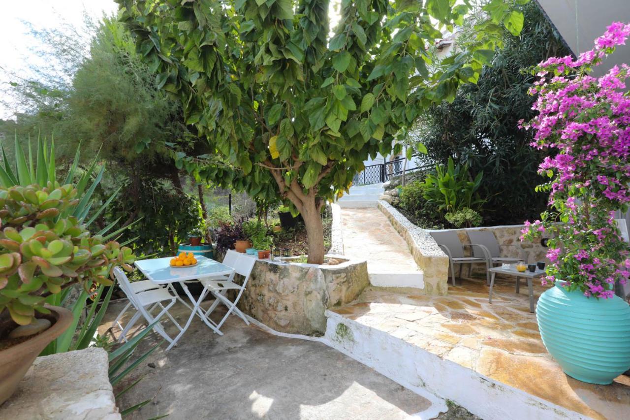Ravi Boutique Home - 1 Minute Walk From Beach Kalyves Exterior foto